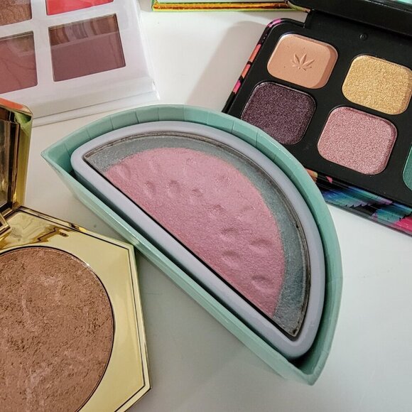 6 Piece Revolution London Makeup Palette Powder Eyeshadow Blush Bundle Create - Picture 10 of 10